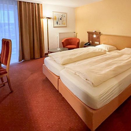 Parkhotel Weingarten Bagian luar foto