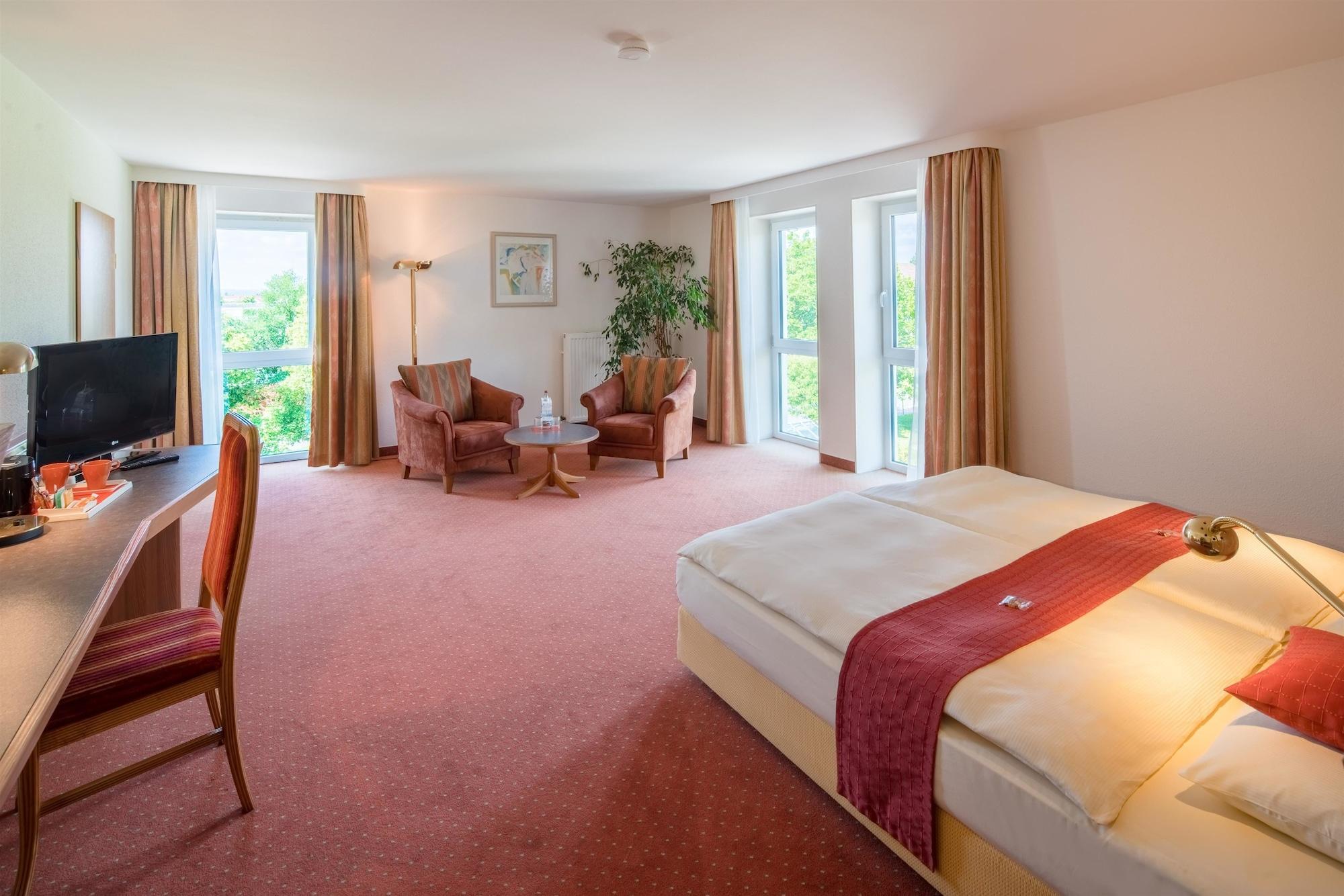Parkhotel Weingarten Bagian luar foto
